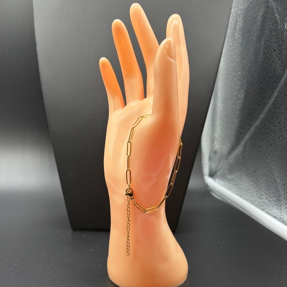 Sleek Gold Tone Paperclip Chain Bracelet - Picture 1 of 3